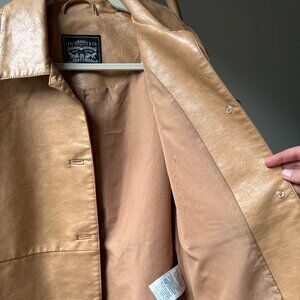 Levi’s Faux Leather Jacket – Stylish, Cozy